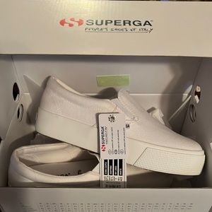 New size 7 Superga platform shoes